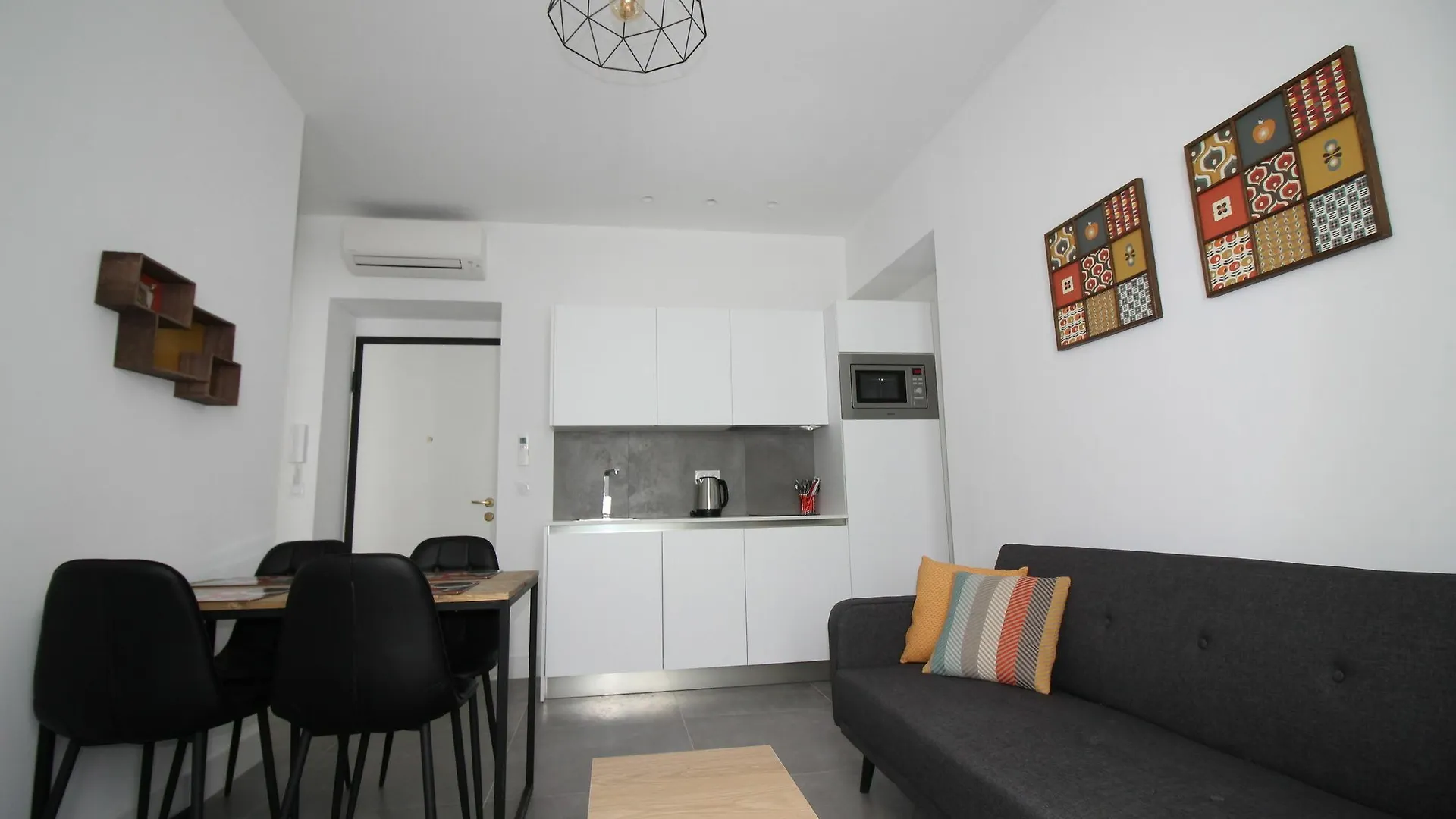 Nice Booking - Le Sixty