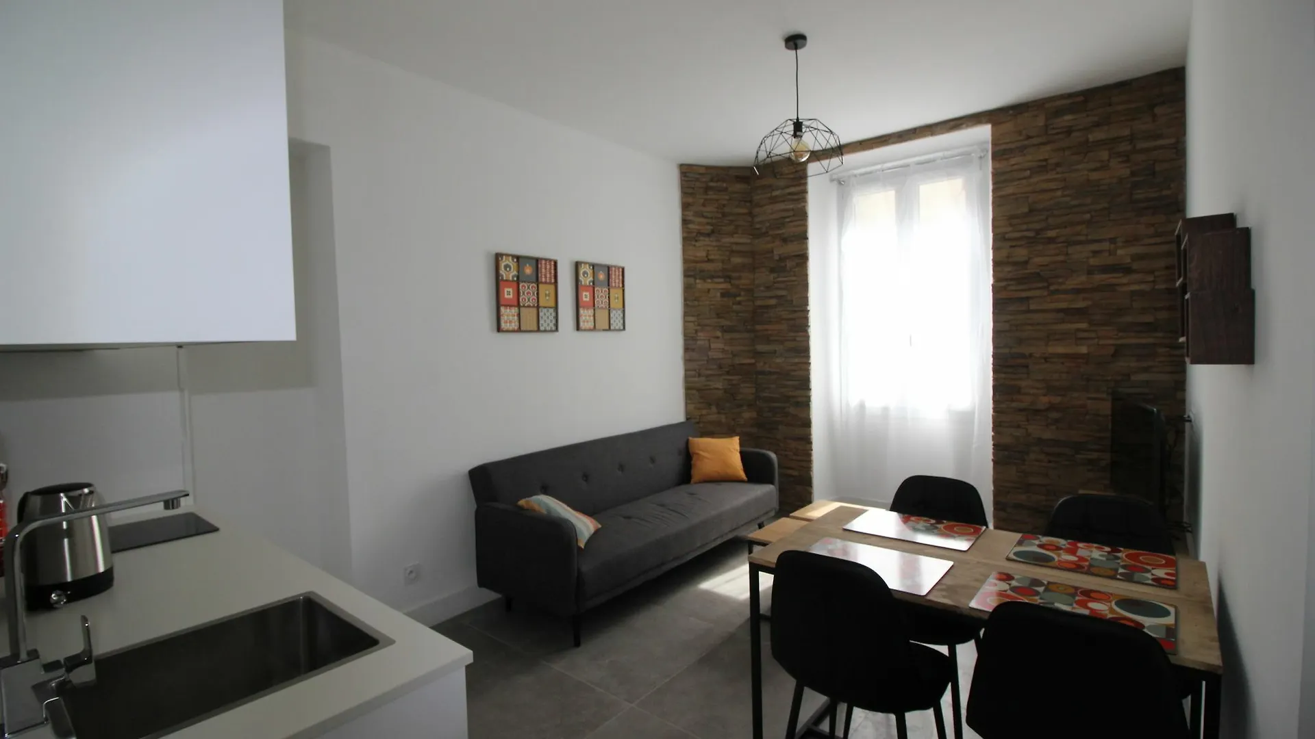 Nice Booking - Le Sixty France